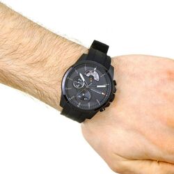 Наручные часы Tommy Hilfiger Decker 1791352 (Black) Thumb