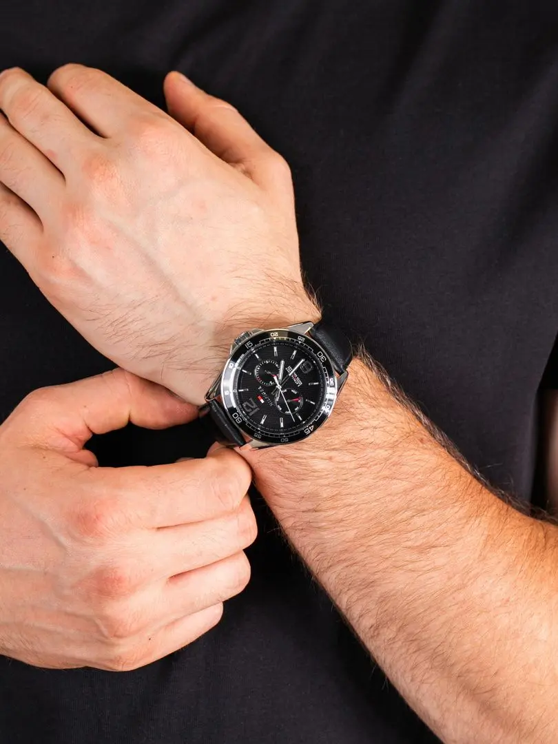 Наручные часы Tommy Hilfiger Erik 1791369 (Black/Silver) - 5