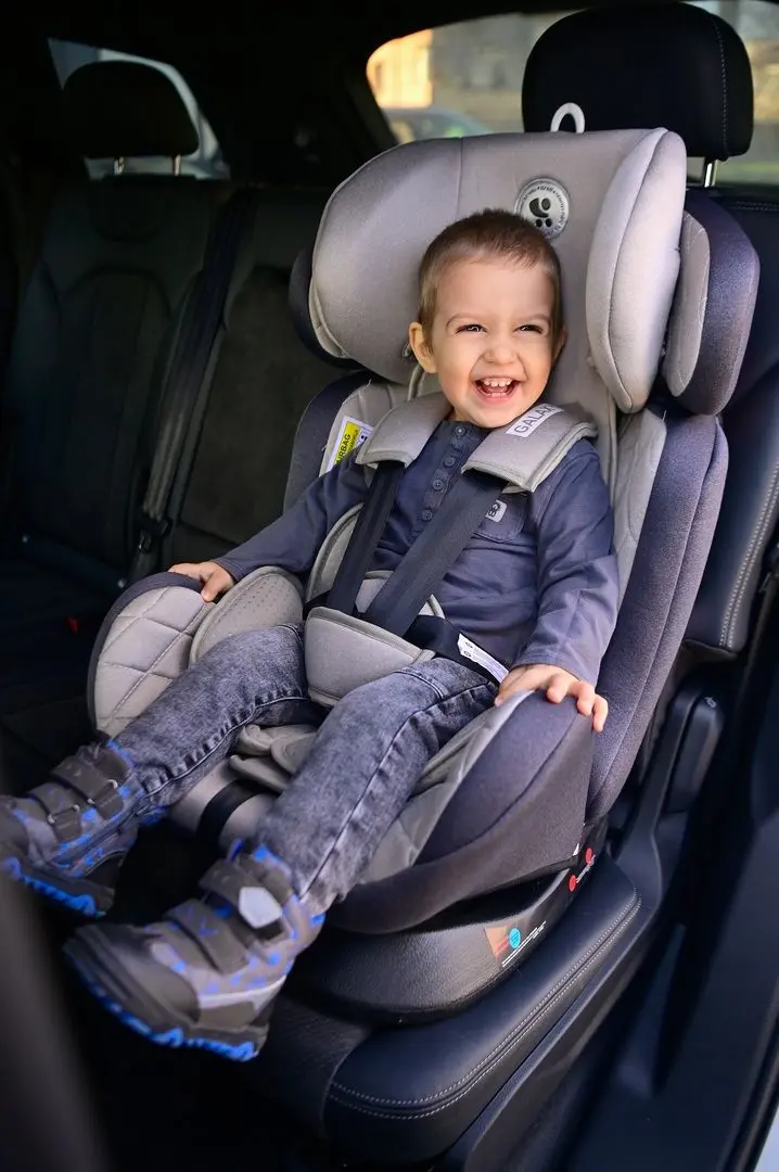 Автокресло Bertoni (Lorelli) Galaxy (Black Crowns)