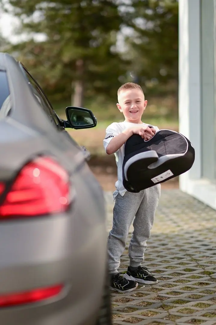 Автокресло Bertoni (Lorelli) Safety Junior Fix (Black) - 3