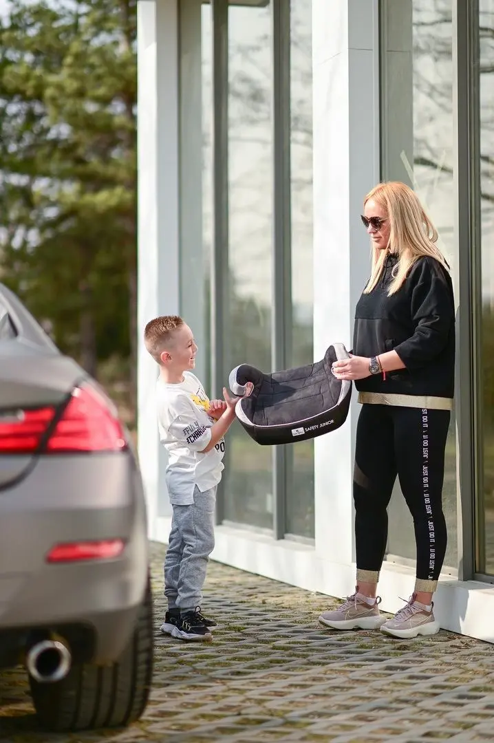 Автокресло Bertoni (Lorelli) Safety Junior Fix (Black) - 6