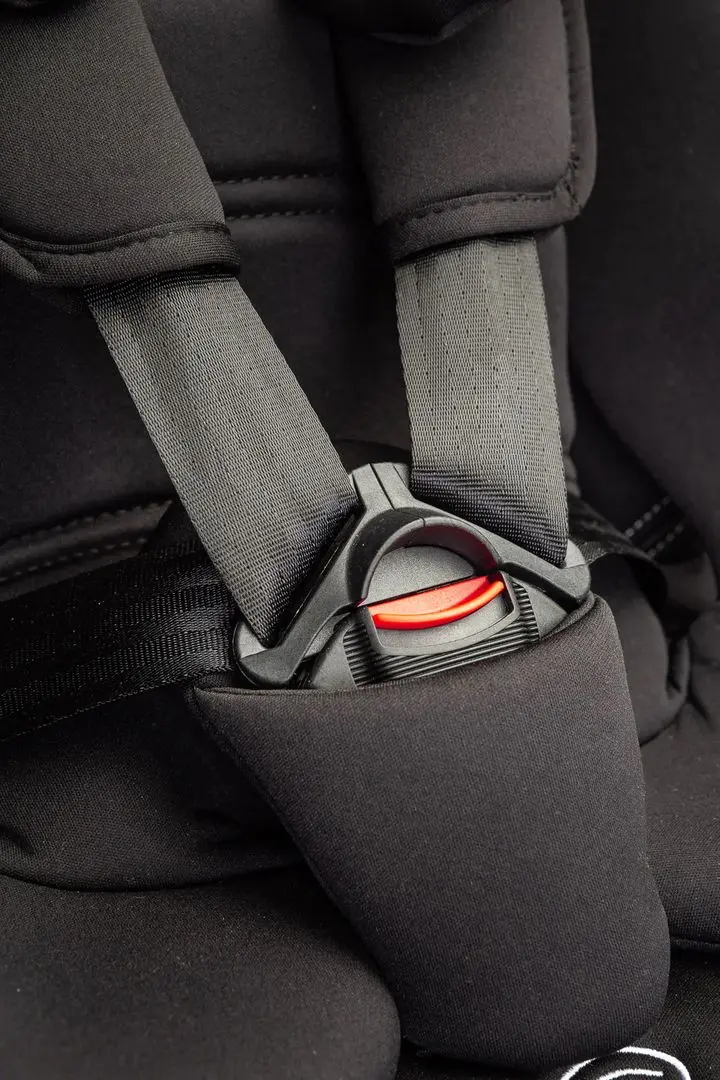 Автокресло Caretero Mundo (Black)