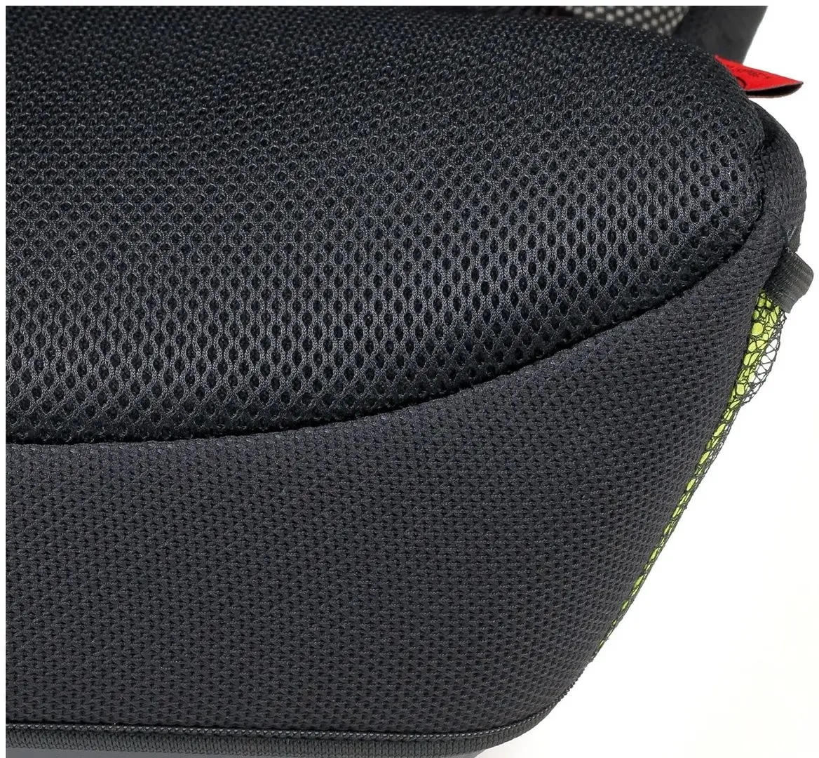 Автокресло Heyner MaxiFix Aero 797110 (Pantera Black) - 4