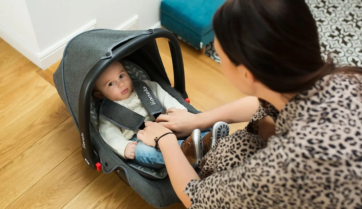 Scaun auto Lionelo Noa Plus (Grey Scandi)