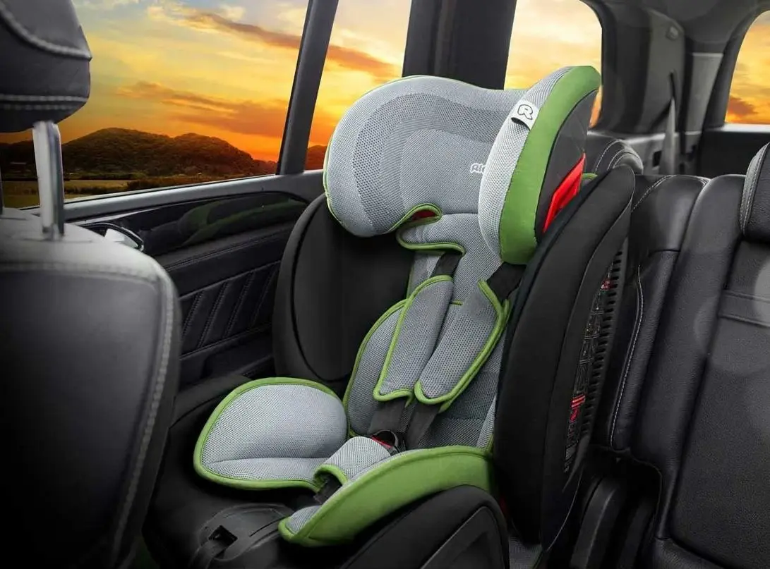 Автокресло Ricokids Qway 7082B Isofix (Black/Green) - 10