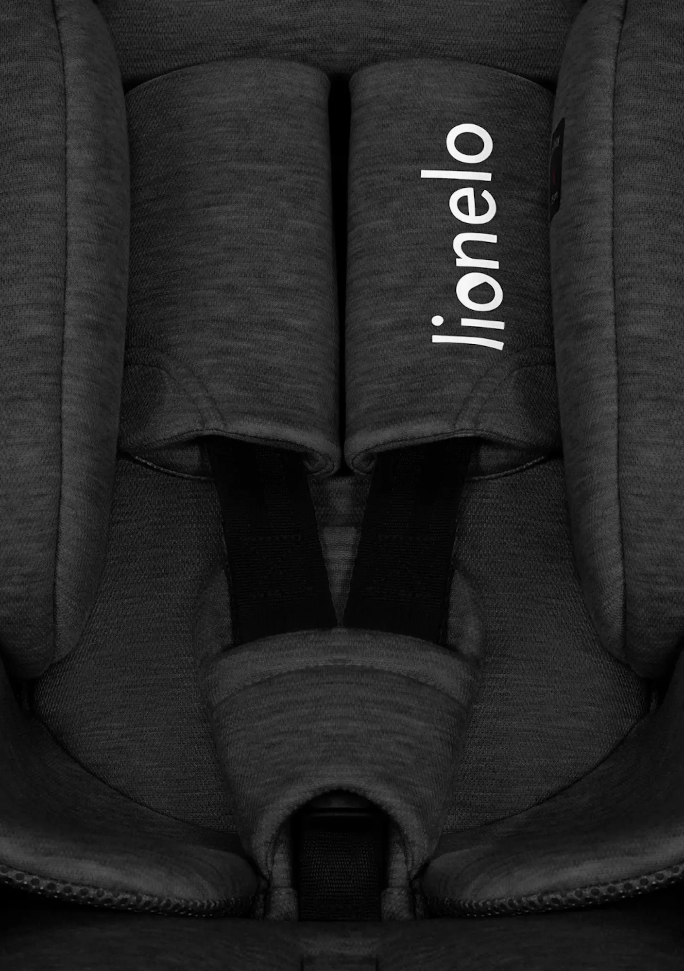 Scaun auto Lionelo Moxie i-Size (Black Carbon)