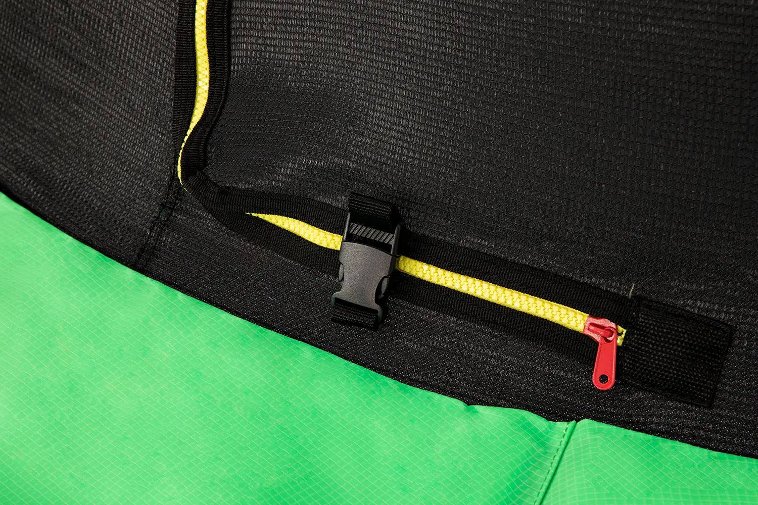 Батут с защитной сеткой Bestway Xtreme Air 59102BW (Grenn/Black)