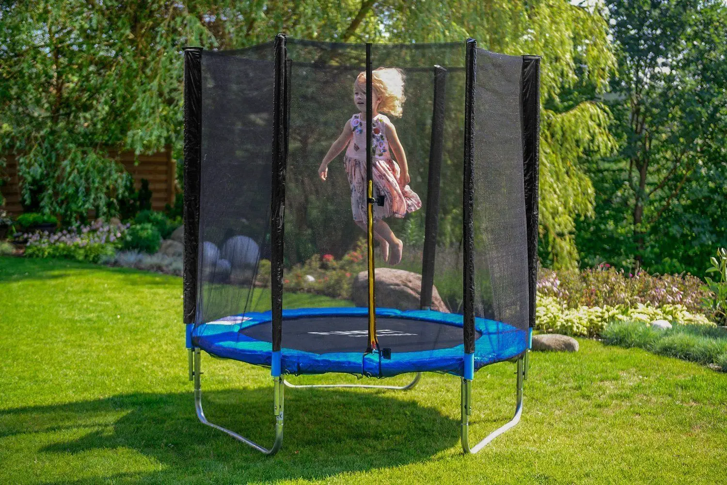 Trambulina cu plasa de protectie FunFit 840 183cm (Black/Blue)