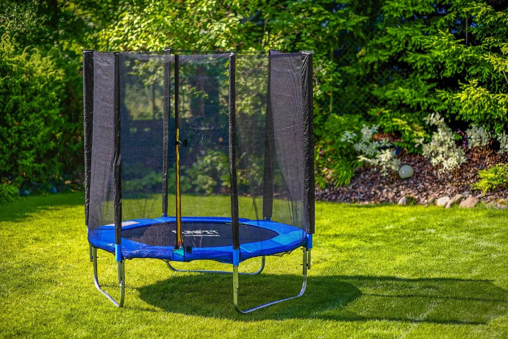 Trambulina cu plasa de protectie FunFit 840 (Black/Blue) - 3