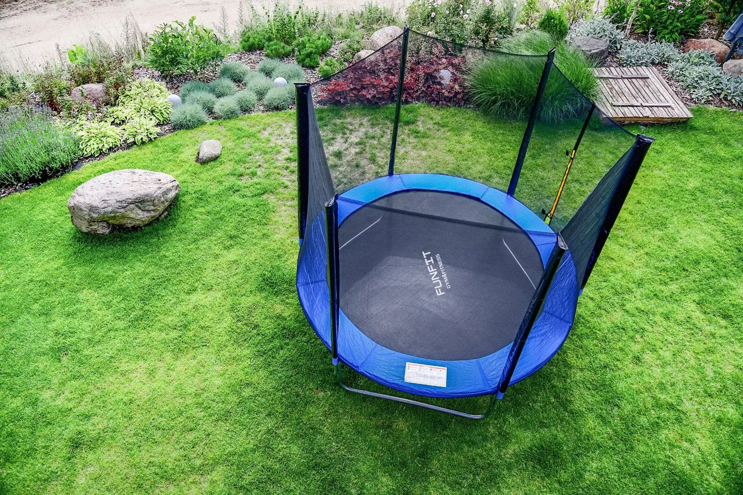 Trambulina cu plasa de protectie FunFit 841 252cm (Black/Blue)