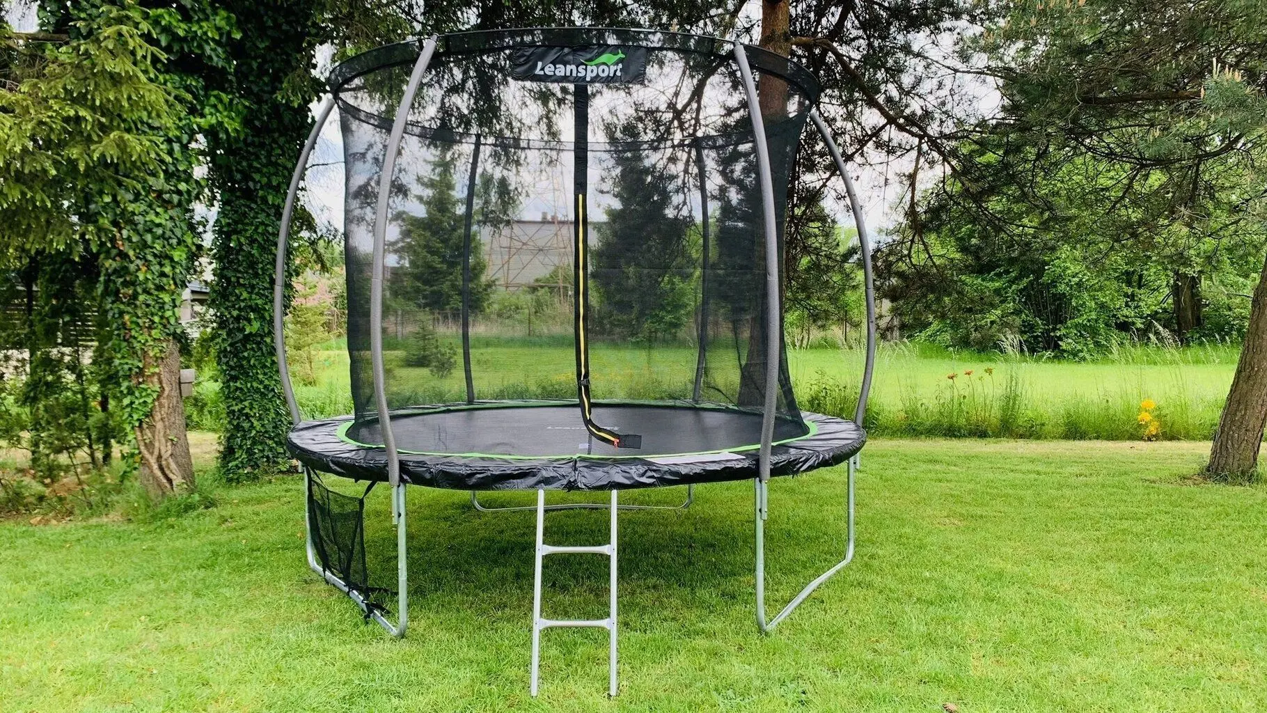 Trambulina cu plasa de protectie Lean Sport Max 366cm (Black/Green)