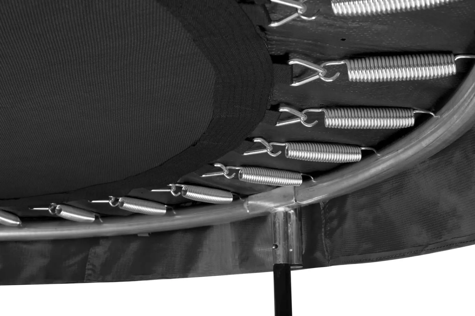 Батут с защитной сеткой Salta Comfrot Edition 5070A 153 cm (Black) - 4