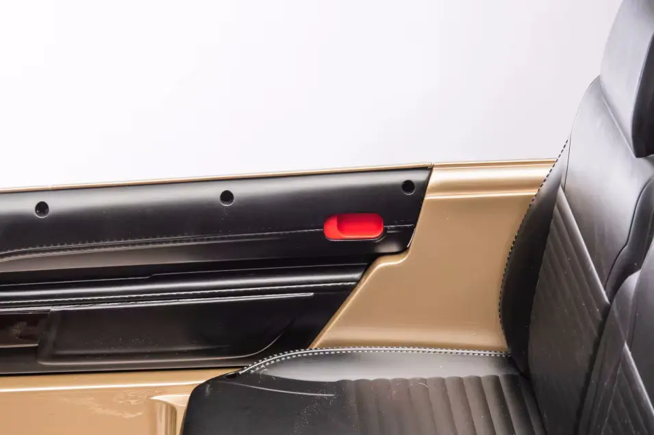 Электромобиль Kids Car Land Rover Discovery (Gold) - 13