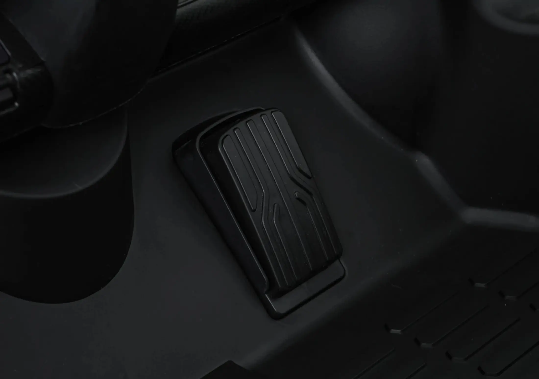 Masinuta electrica Ramiz Lamborghini Veneno (White)