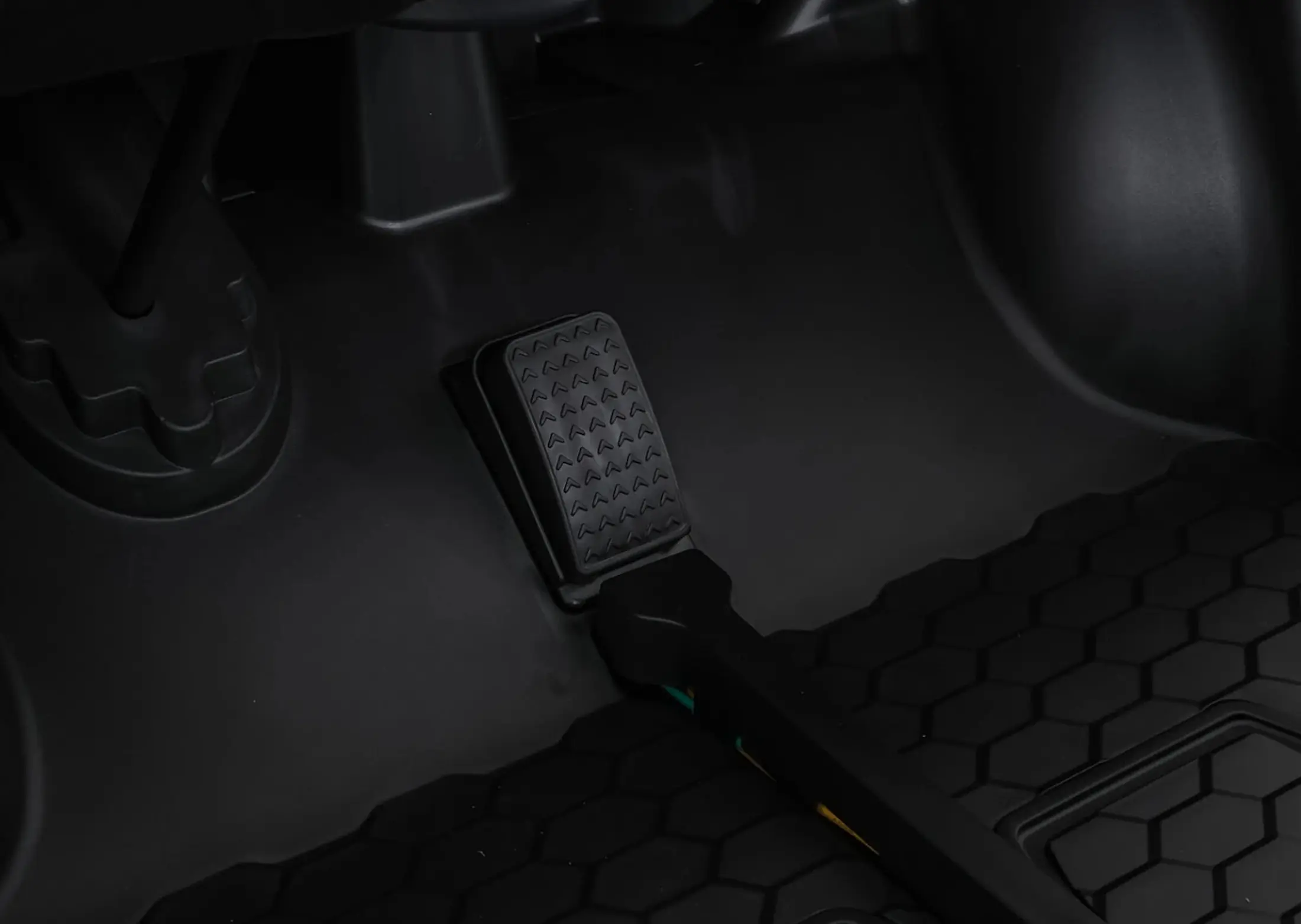 Masinuta electrica Ramiz Passion 4x4 (Black)