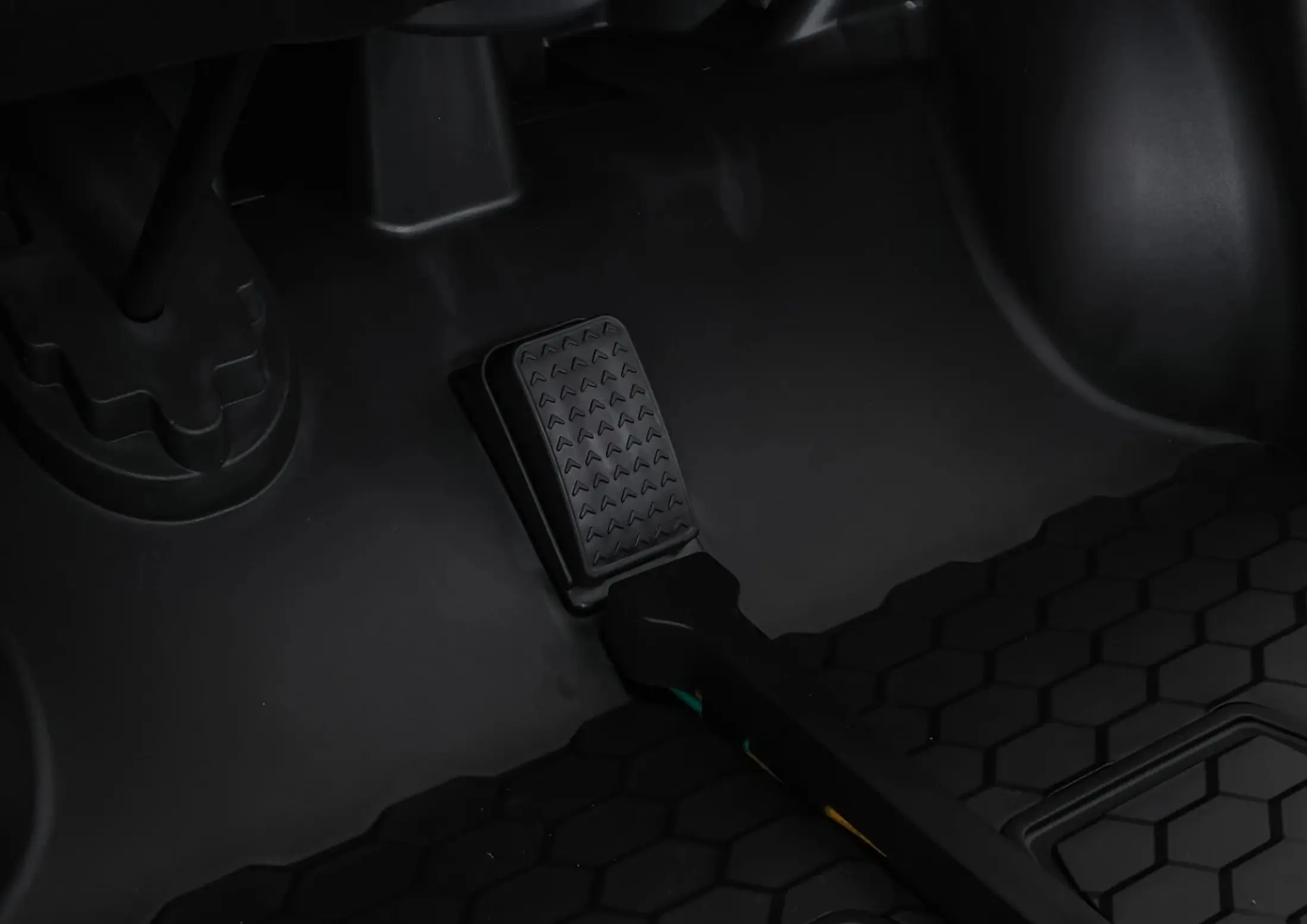 Masinuta electrica Ramiz Passion 4x4 (White)