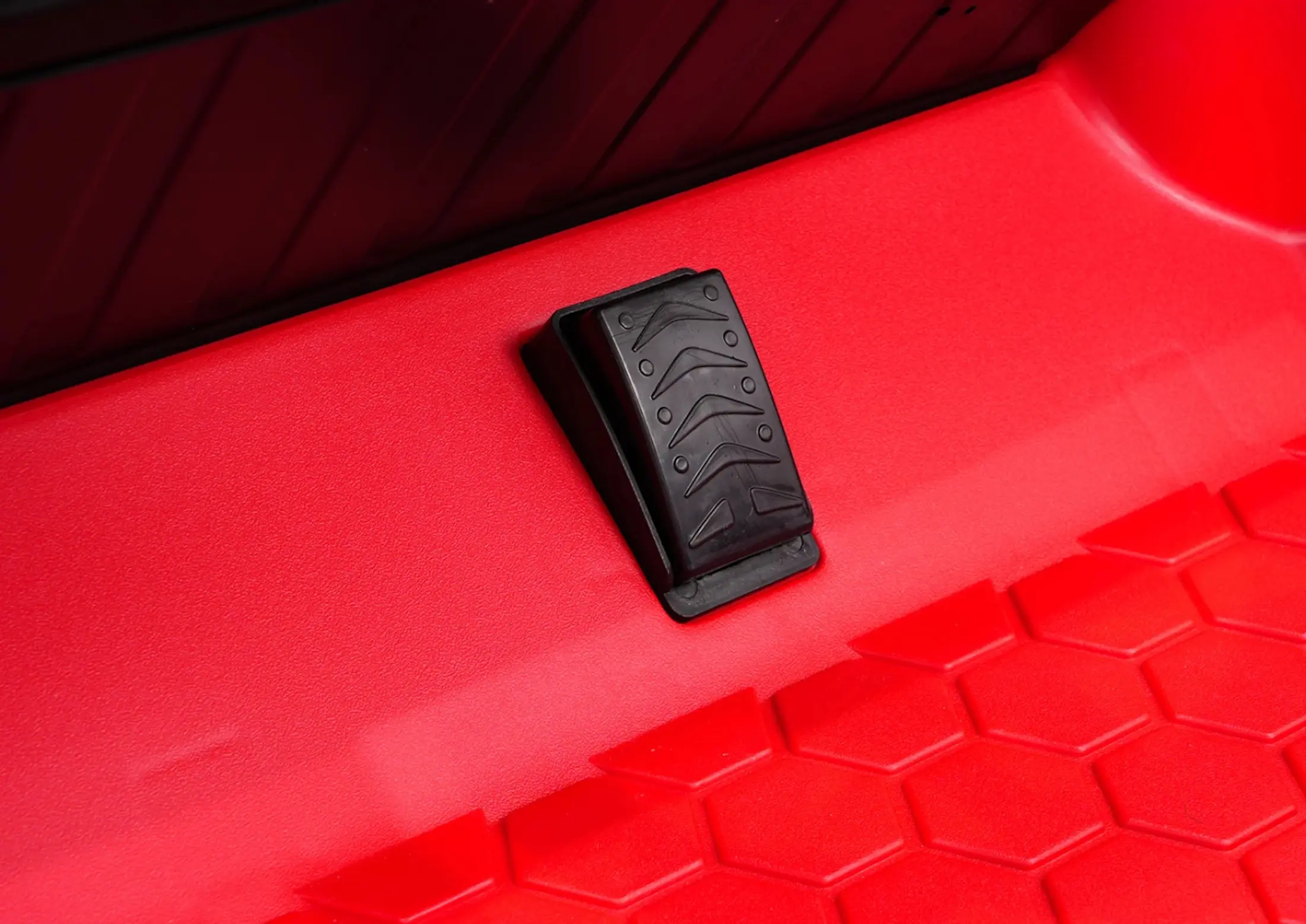 Masinuta electrica Ramiz Porsche Taycan Turbo S (Red)