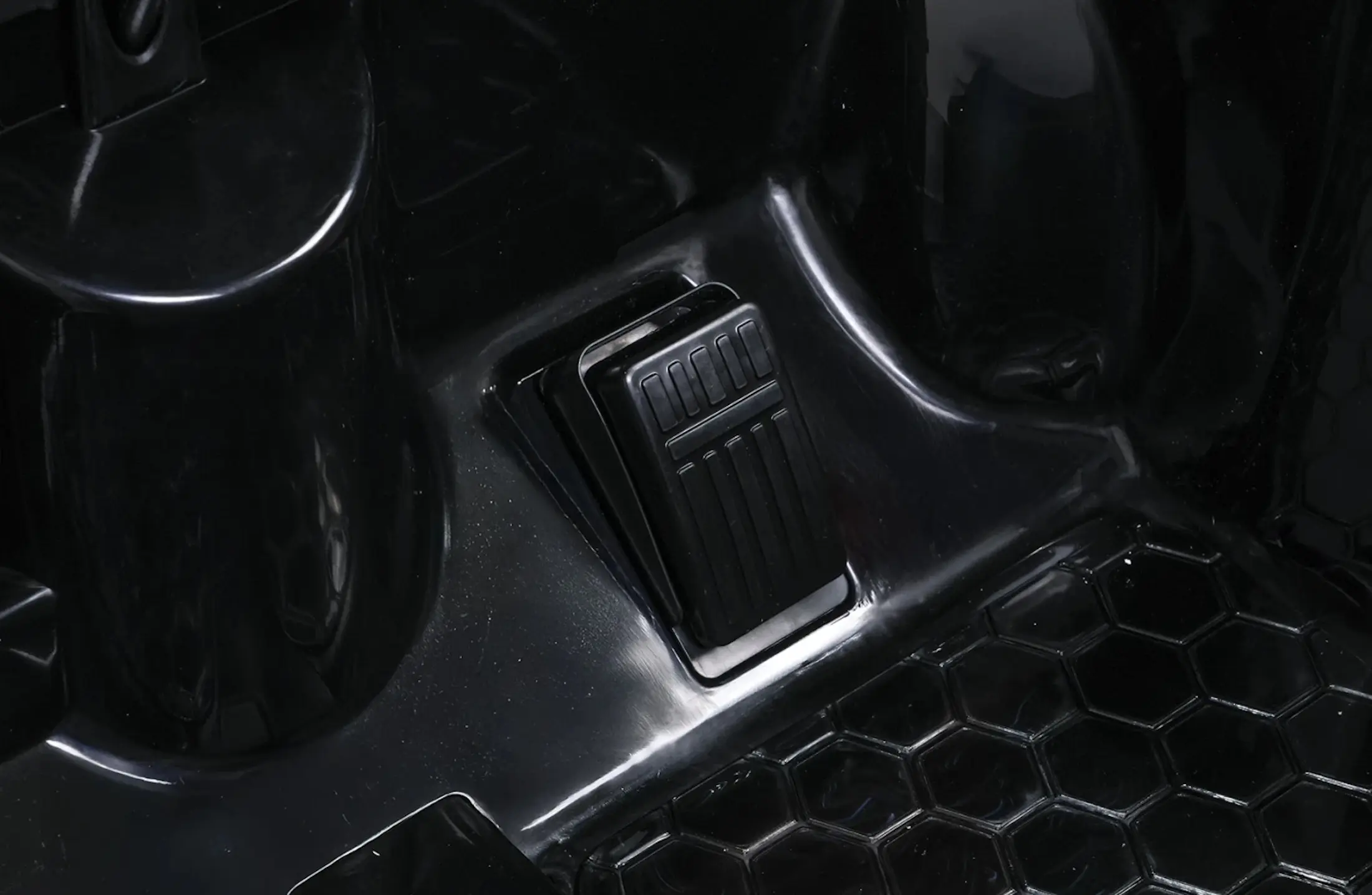 Masinuta electrica Ramiz Volkswagen ID Buzz (Black)