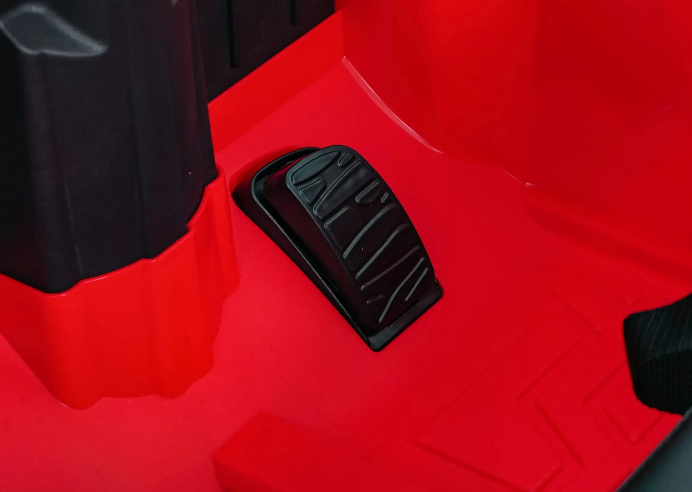 Электромобиль Ramiz Land Rover Defender 110 SVX Concept (Red)