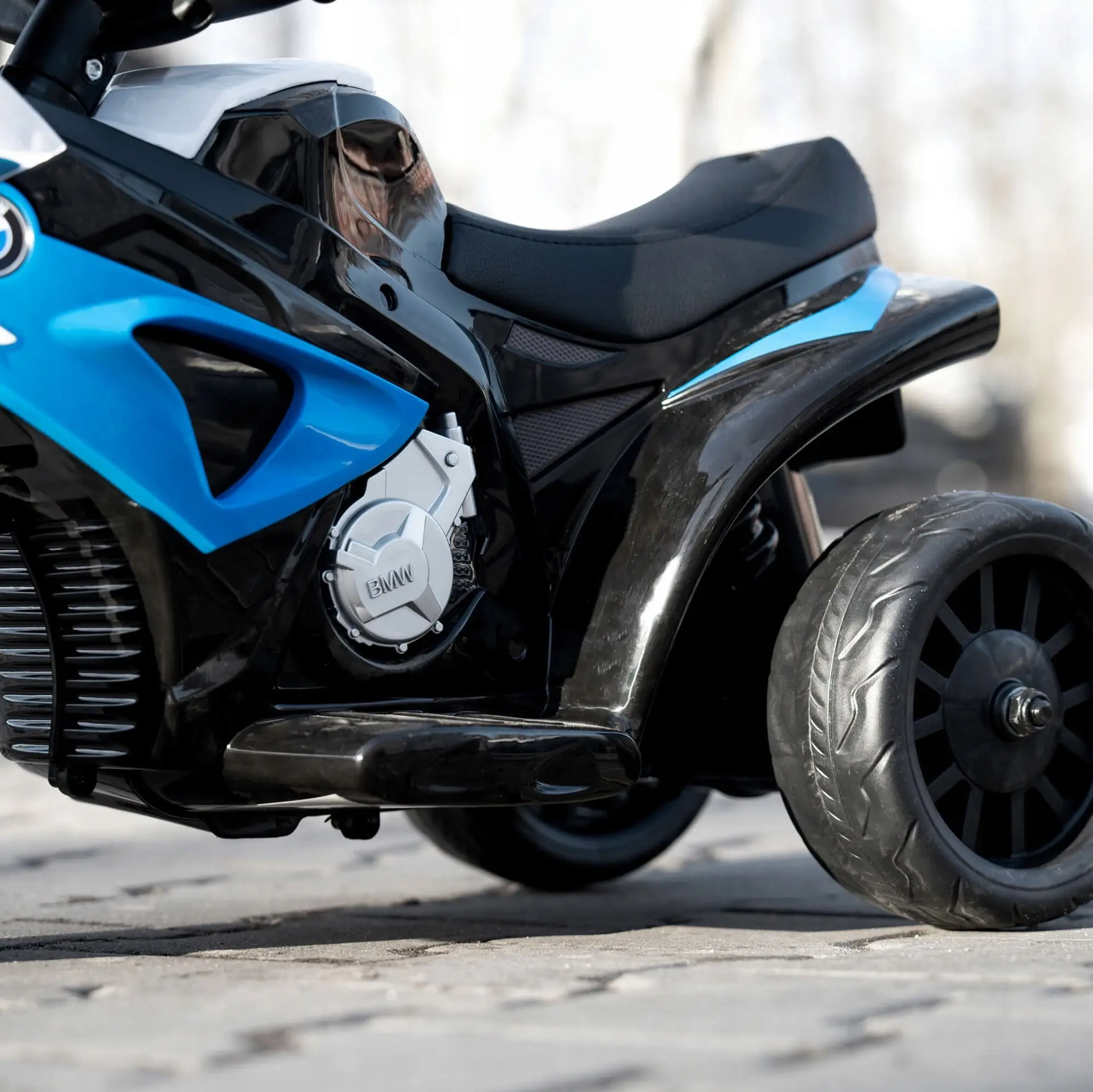 Электромотоцикл Springos BMW S 1000 RR KC0015 (White/Blue) - 8