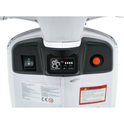 Scuter electric Vespa Roma (White) Thumb
