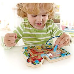 Labirint magnetic Hape Choo Choo Tracks E1701 Thumb
