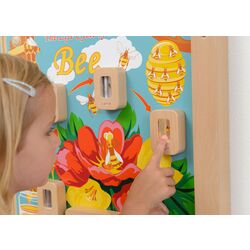 Бизиборд Masterkidz Light-Up Bee Life Cycle Stages Panel ME09814 (Multicolour) Thumb