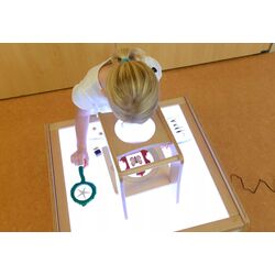 Бизиборд Masterkidz Magnifying Stand (Wood) Thumb