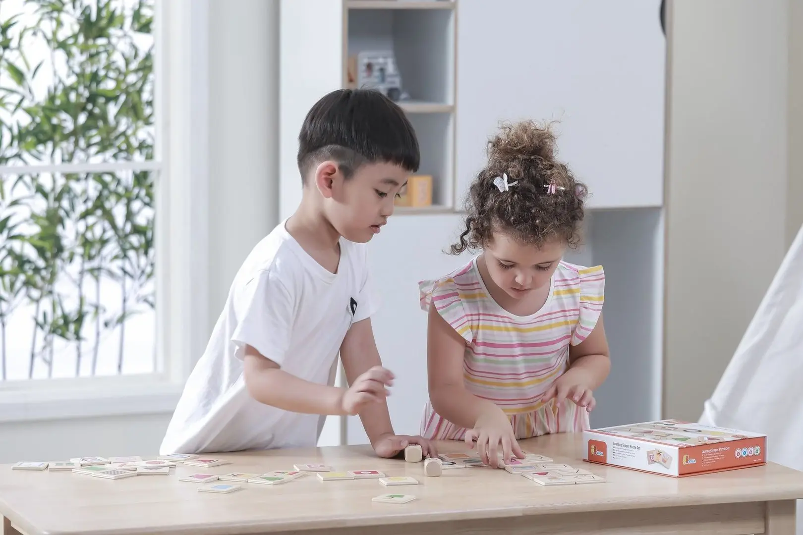 Joc educativ Viga Toys Learning Shapes Puzzle 44506