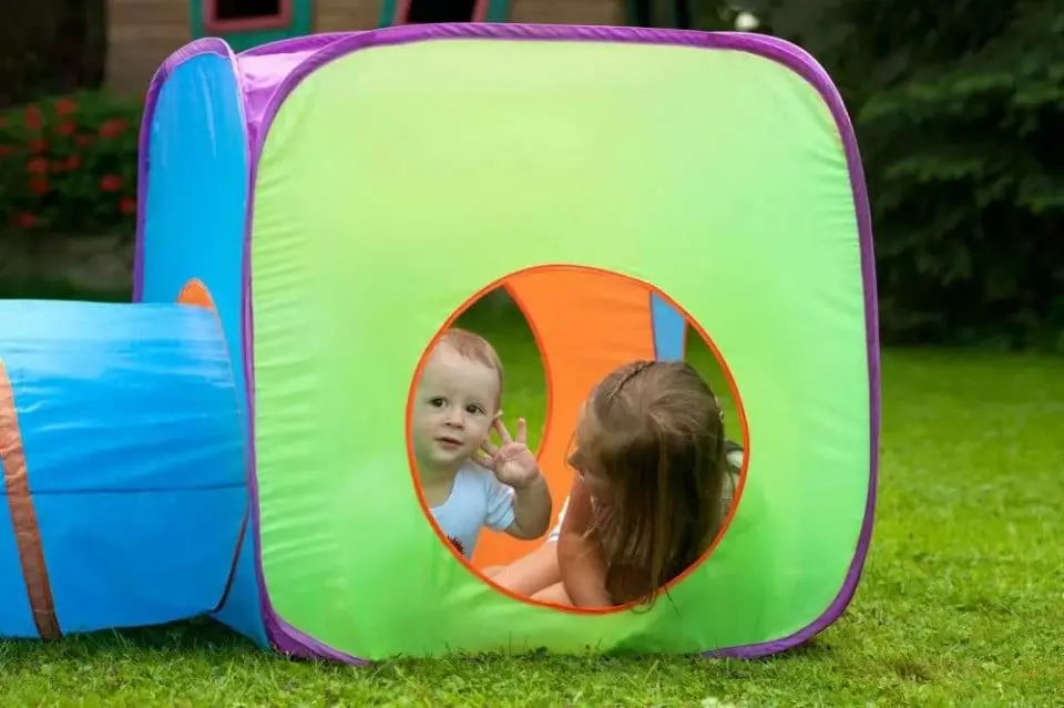 Cort cu tunel Baby Mix 46225 (Multicolor)