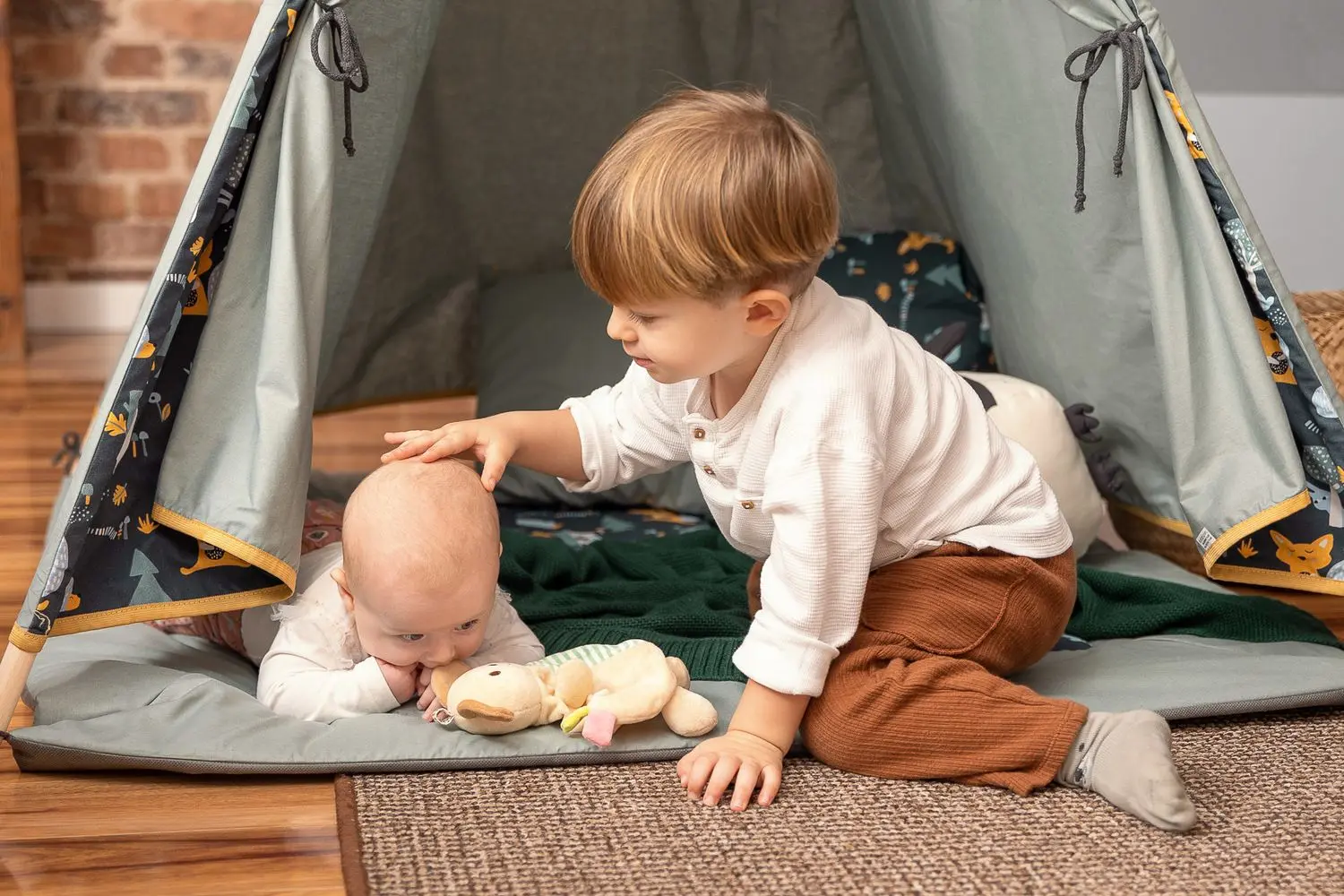 Cort pentru copii Sensillo Teepee Tent (Green)