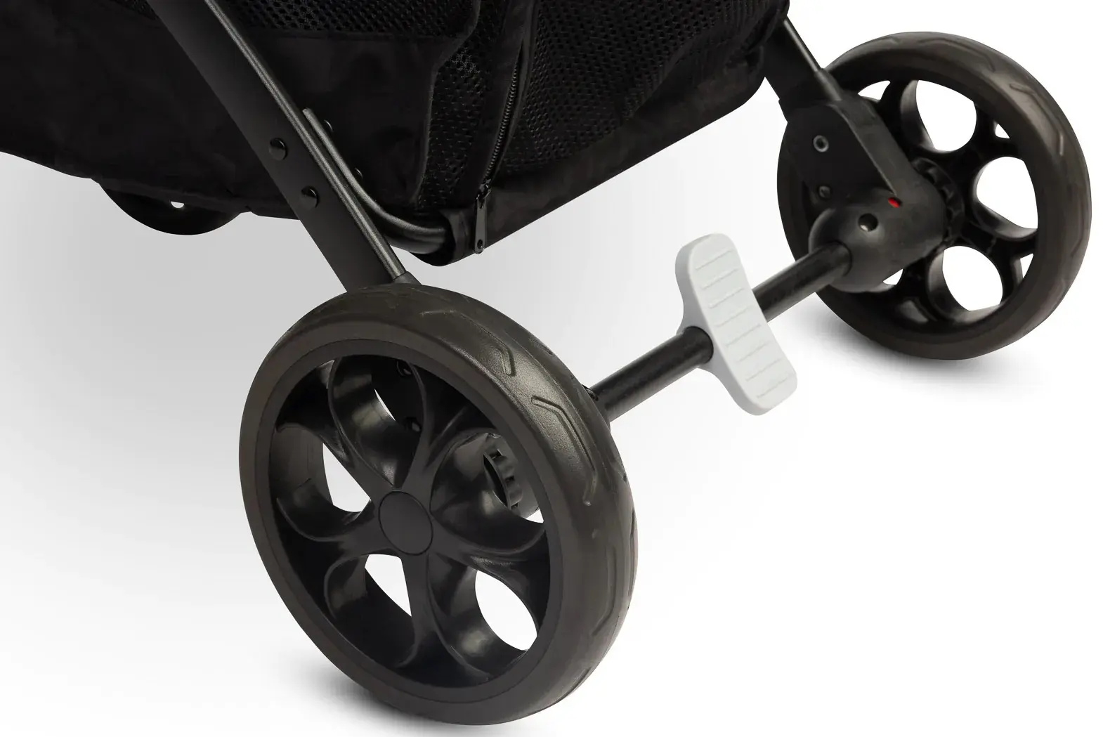 Коляска прогулочная Caretero Trail (Black) - 11
