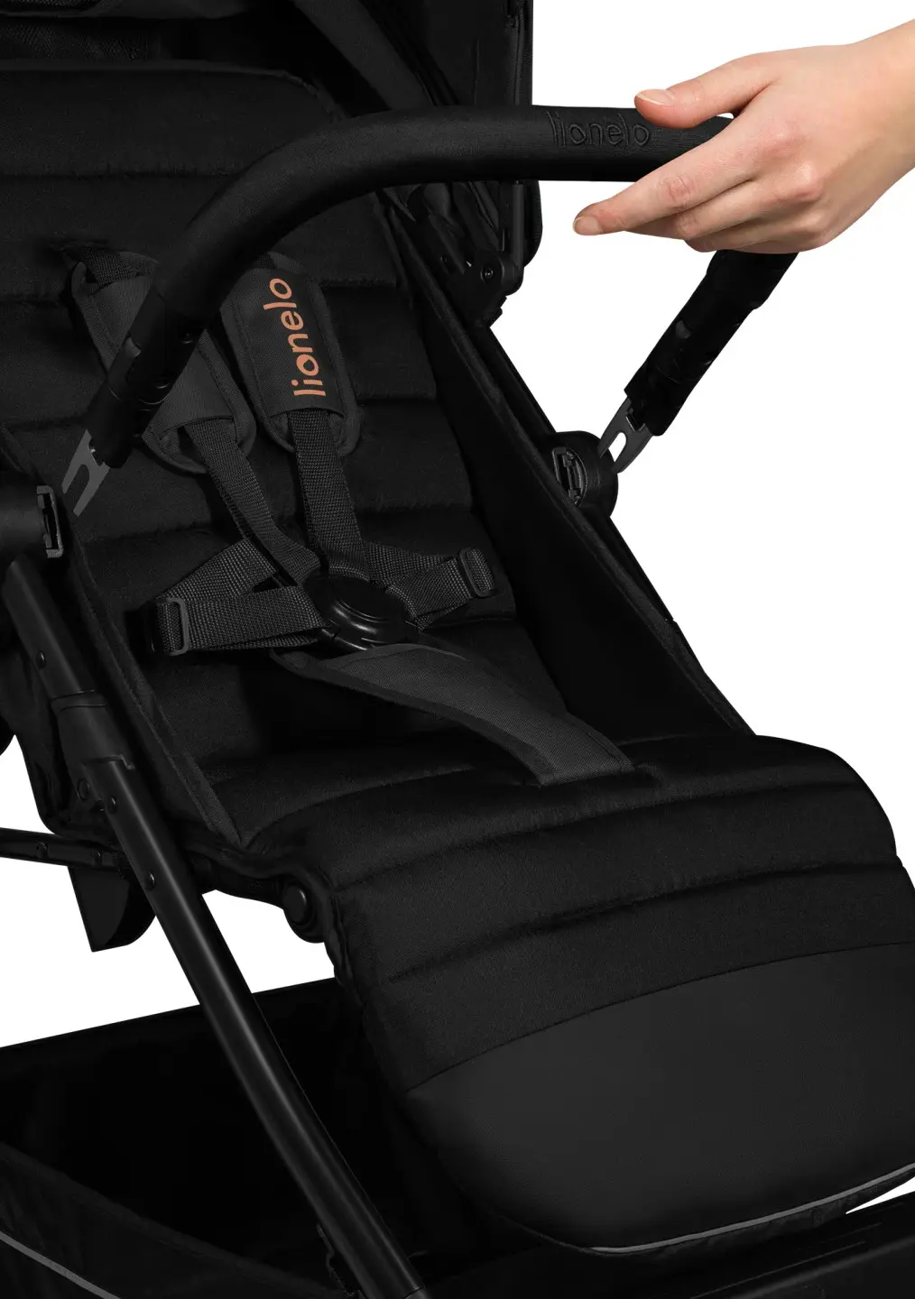 Carucior de plimbare Lionelo Mira (Black Onyx)