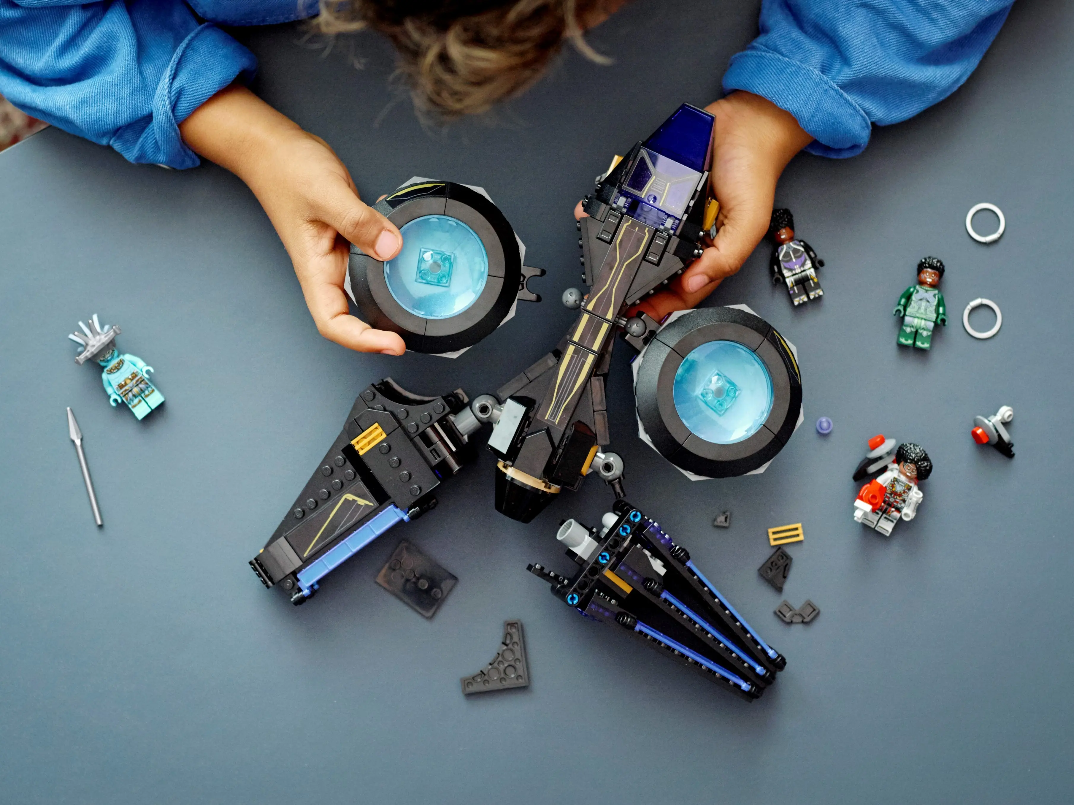 Constructor Lego Shuri's Sunbird