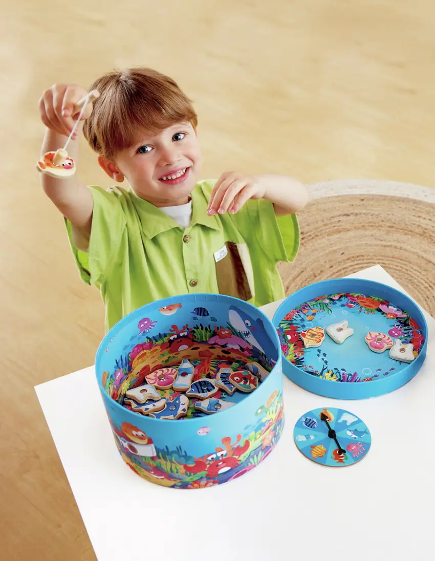 Joc de masa Hape Save the Seas E1104