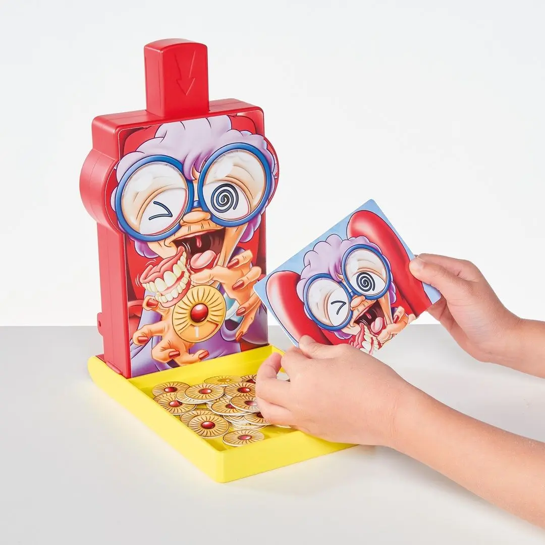 Настольная игра Tomy Greedy Granny in a Spin