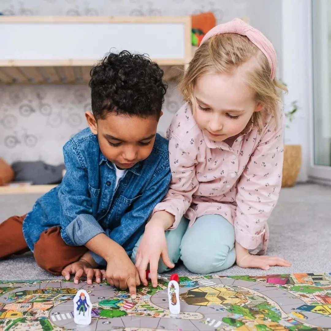 Joc de masa Trefl Spy Guy 02714