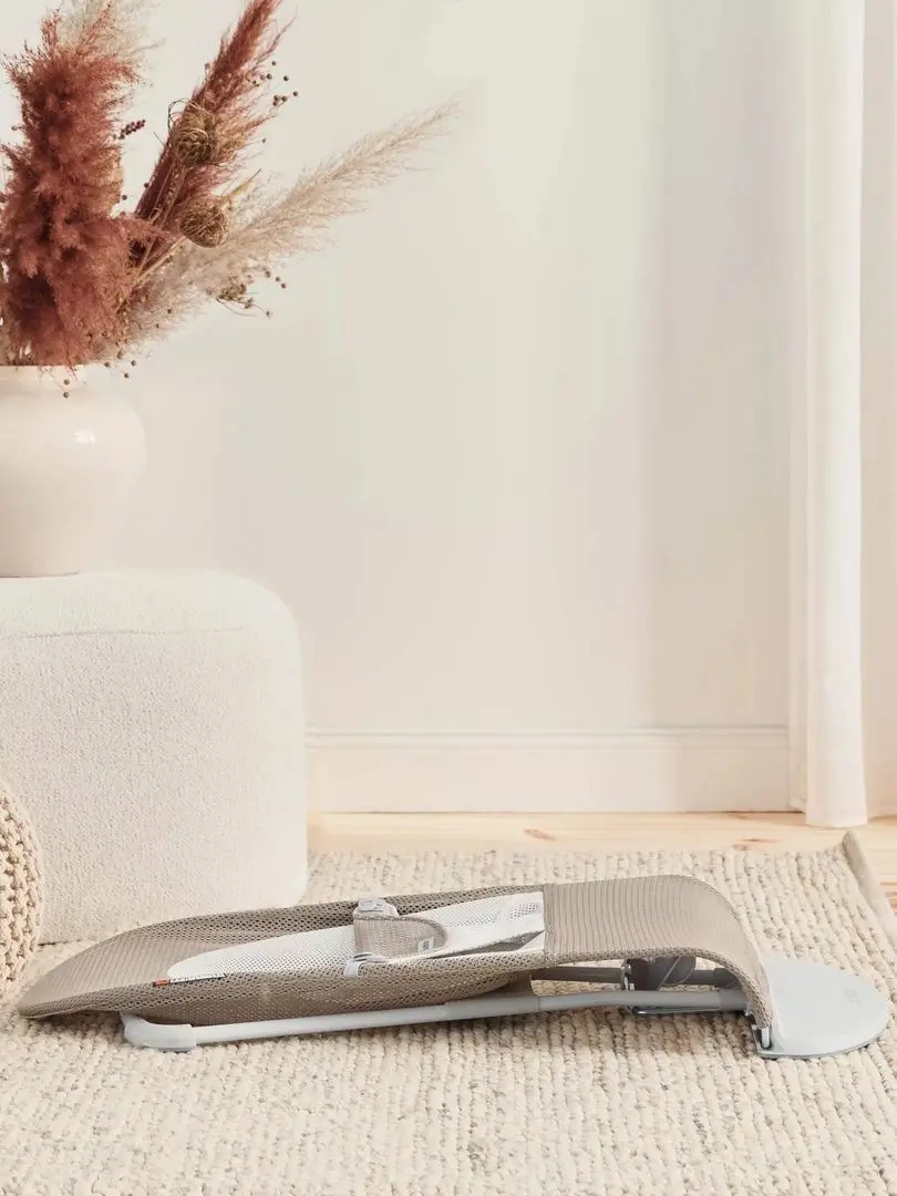 Sezlong-leagan pentru copii BabyBjorn Balance Soft (Grey Beige)