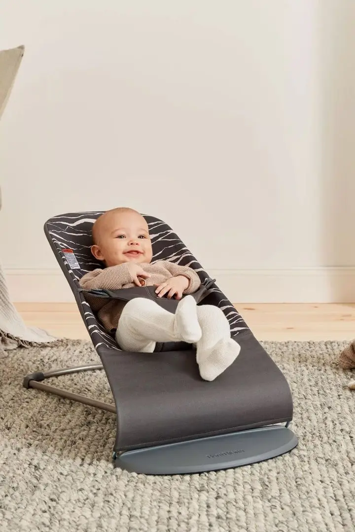 Sezlong-leagan pentru copii BabyBjorn Bliss (Anthracite/Landscape Print)