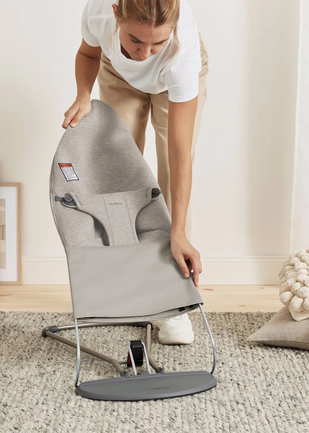 Детский шезлонг-качели BabyBjorn Bliss (Sand Grey) - 7