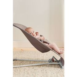 Кресло-шезлонг BabyBjorn Bliss (Sand Grey) Thumb
