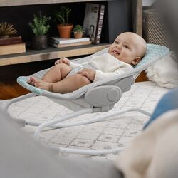 Scaun balansoar Bright Starts Ingenuity Rockity Rock Goji Thumb