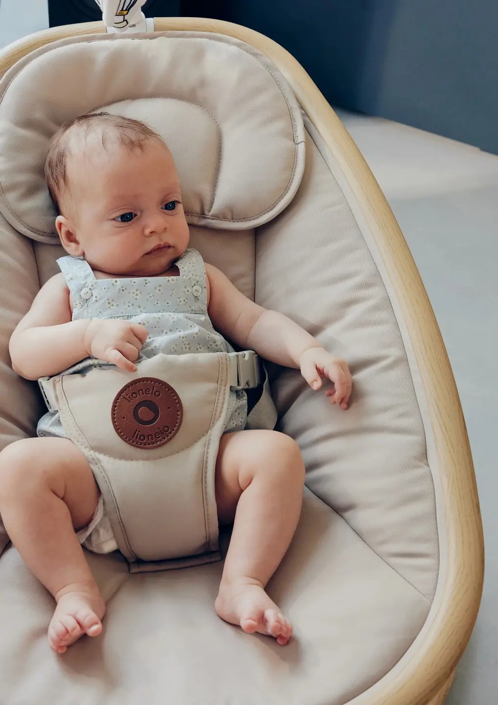 Sezlong-leagan pentru copii Lionelo Olivia (Beige Natural)