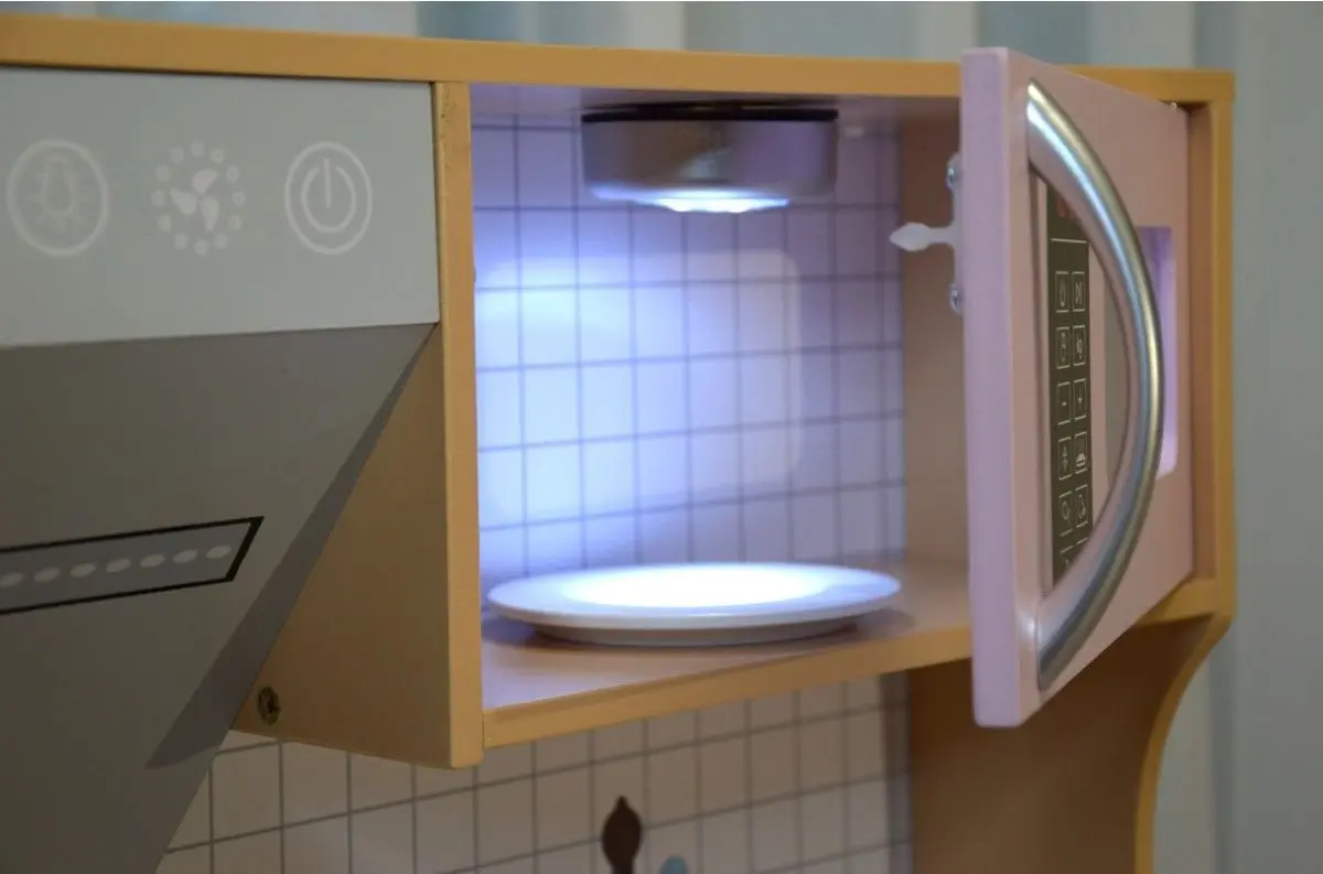 Bucatarie de joaca Enero Toys 1041124 (Wood/Pink)