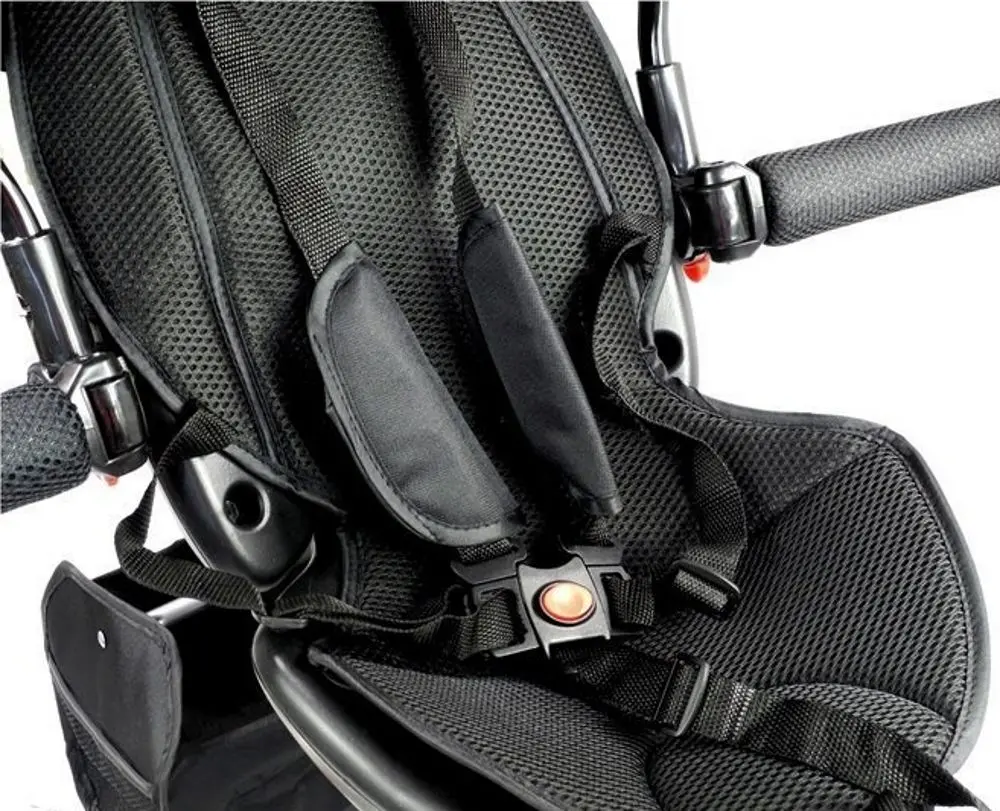 Трехколесный велосипед LeanToys 2602 (Black)