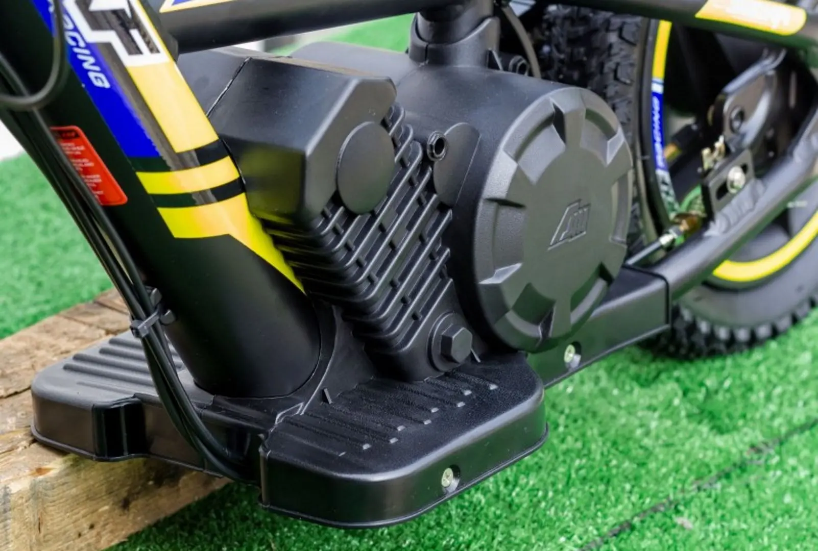 Bicicleta electrica fara pedale Apollo Sedna 12 (Black/Yellow) - 4