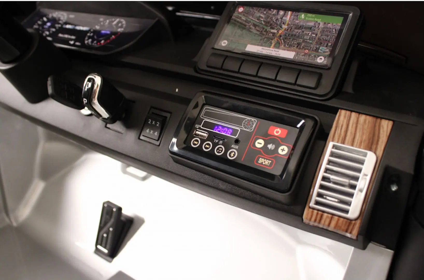 Masinuta electrica Land Rover RRE999/2 (White) - 7