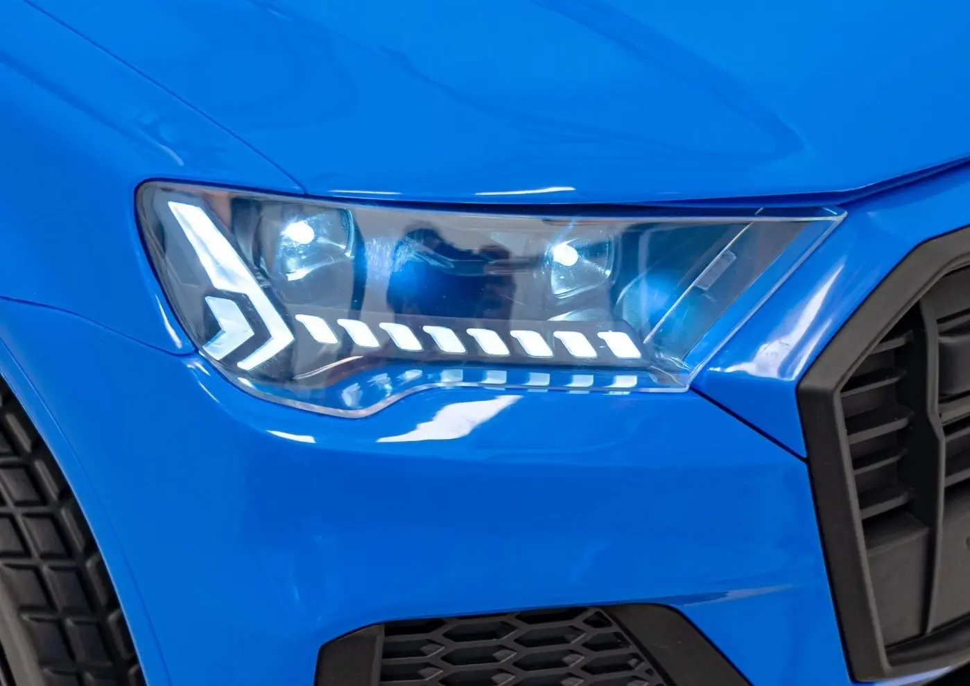 Электромобиль Ramiz Audi Q7 New Lift (Blue)