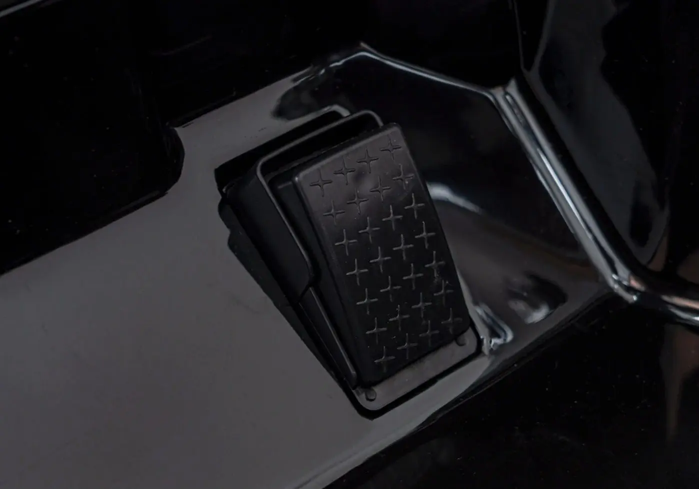 Masinuta electrica Ramiz Audi R8 Police (Black)