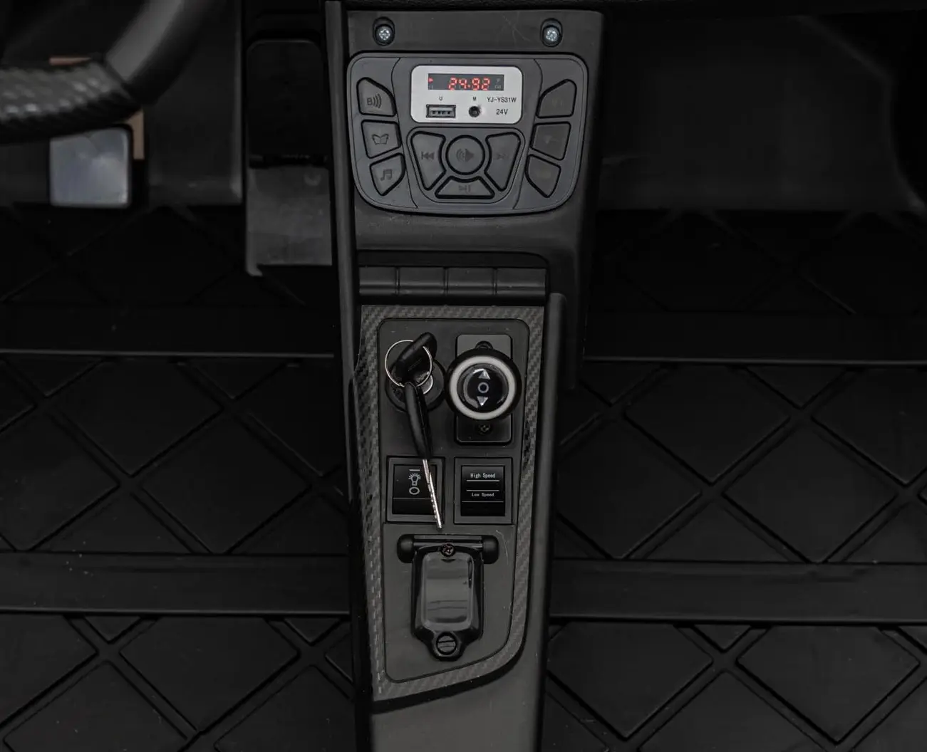 Masinuta electrica Ramiz Audi Spyder R8 Lift (Red)